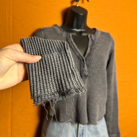 Free People Gray Waffle Knit Long Sleeve Thermal Top - Picture 4 of 6
